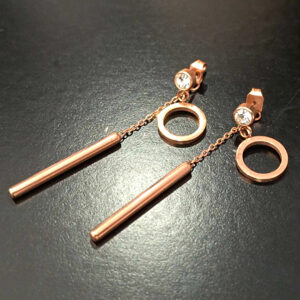 Σκουλαρίκια κρεμαστά με διαμαντάκι rose gold