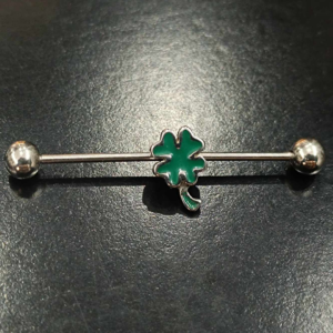 industrial barbell με σχέδιο τετραφύλλι